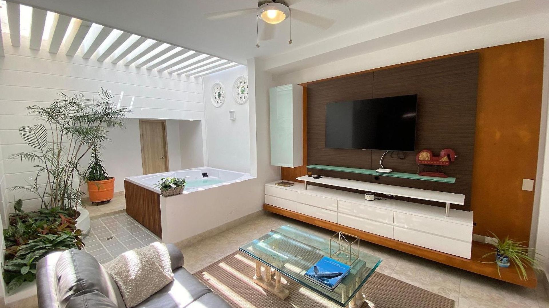 Сasa de vacaciones Casa De 5 Con Jacuzzi Cartagena