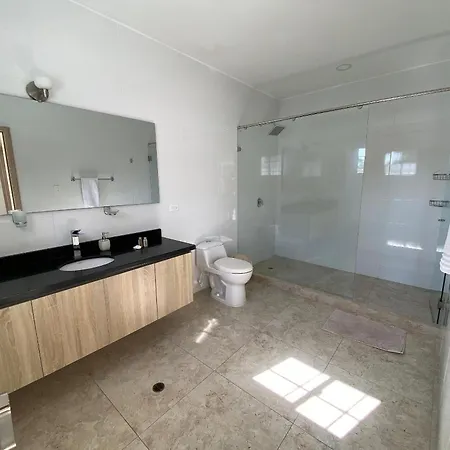 Casa De 5 Con Jacuzzi *