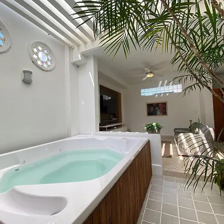 Casa De 5 Con Jacuzzi Сasa de vacaciones Cartagena